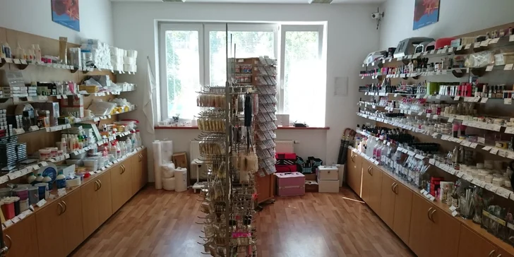Naučte sa vykúzliť si dokonale upravené obočie či mihalnice vďaka kurzu od Biostyle