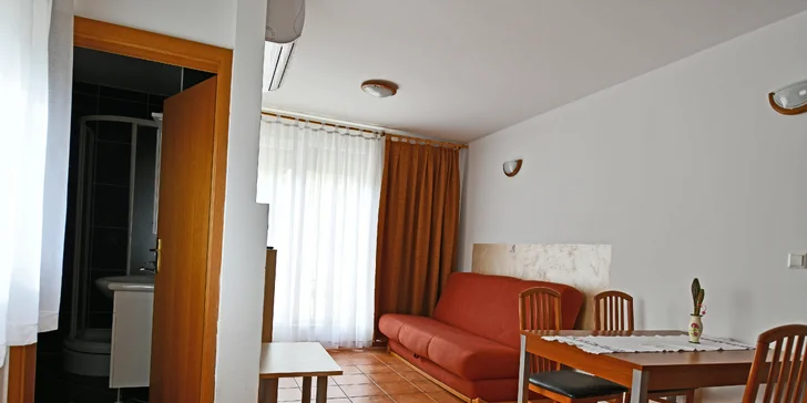 Dovolenka v Chorvátsku, šum Jadranu a apartmány 5 minút od pláže