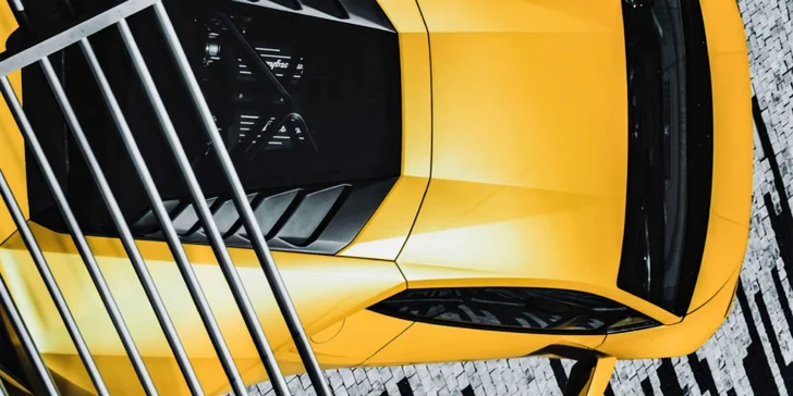Užite si parádnu jazdu v LAMBORGHINI HURACAN LP 610–4 ako vodič alebo spolujazdec
