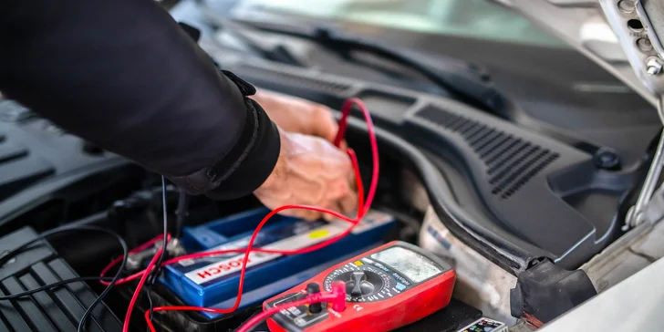 Profesionálna autodiagnostika vozidla, montáž zadných parkovacích senzorov, diagnostika autobatérie či regenerácia DPF filtra