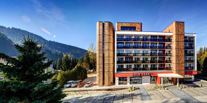Luxusný Hotel PARK**** s neobmedzeným wellness a bazénom