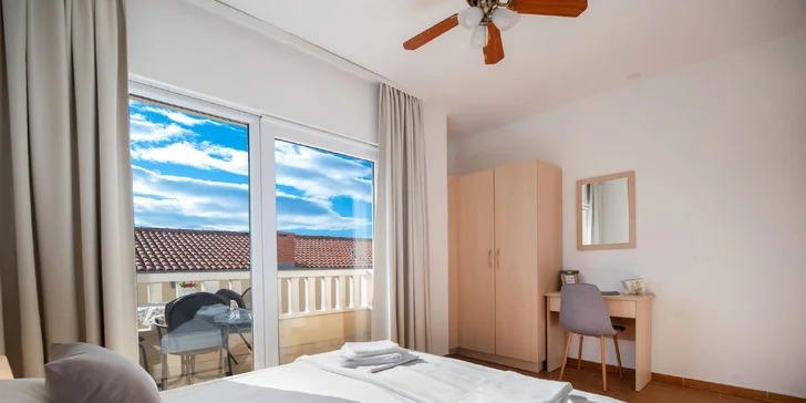 Dovolenka v Chorvátsku: Apartmány s terasou v centre Makarskej, 5 minút od pláže