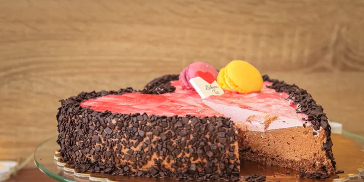 Lahodná torta v tvare srdca až ku vám domov!