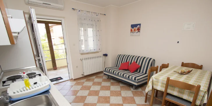 Apartmány až pre 4 osoby, 10 minút na pláž, termíny do konca októbra
