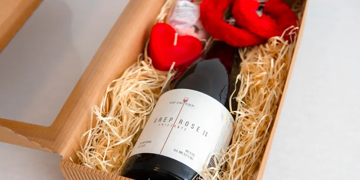 Romantické boxy: prosecco, víno či rum+sviečka, šumivá bomba alebo i putá