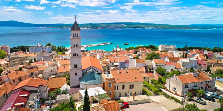 Pobyt v chorvátskom kúpeľnom meste Crikvenica: polpenzia a bazén priamo v hoteli