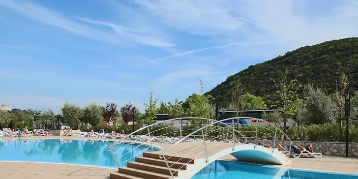 4* hotel priamo pri pláži: bazénový komplex, šport a zábava