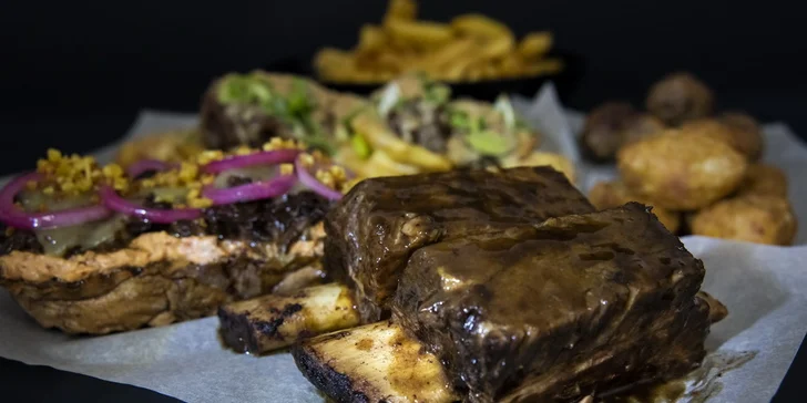 MANNO: Špeciality z hovädzích rebier alebo double cheese & bacon burger - donáška v cene