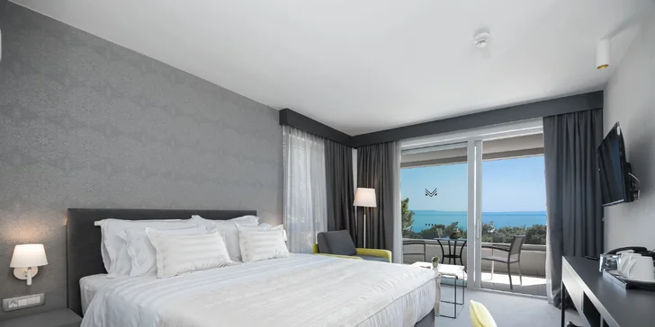 Luxusný hotel: izba s balkónom, raňajky, neobmedzený wellness