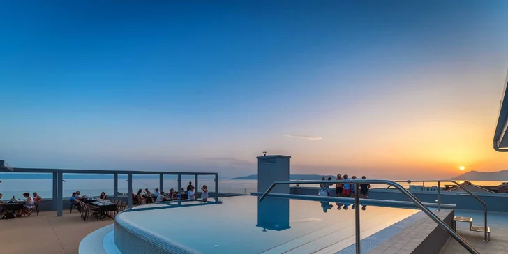 Luxusný hotel: izba s balkónom, raňajky, neobmedzený wellness