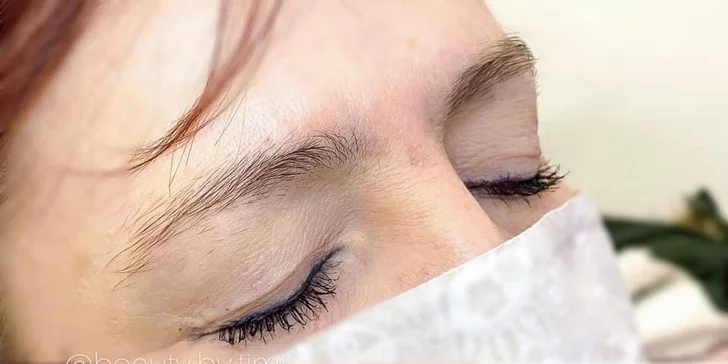Úprava obočia, lash lifting či mini kurz líčenia s vizážistkou