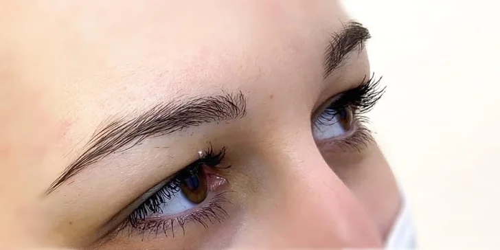 Úprava obočia, lash lifting či mini kurz líčenia s vizážistkou