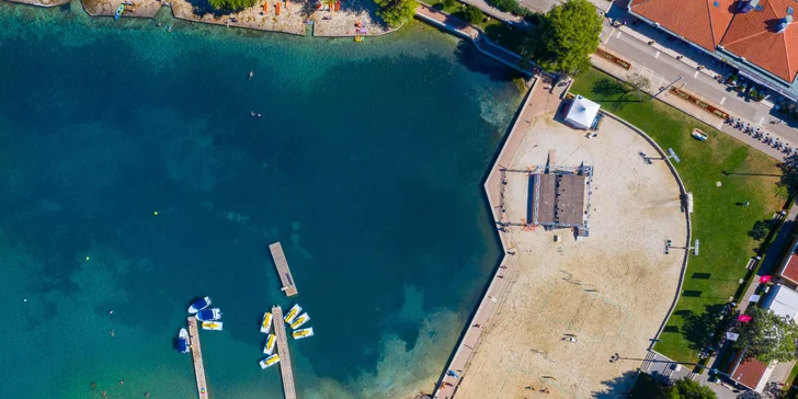 3* Hotel Plavi Plava Laguna pre dve osoby s raňajkami, bazénom a miniclubom pre deti