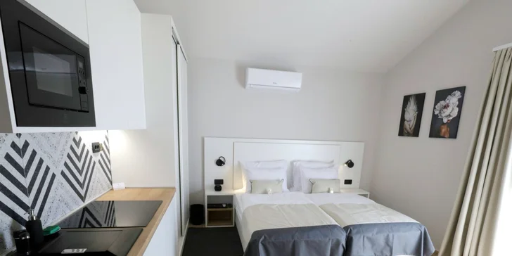 Moderné apartmány a štúdiá na Makarskej riviére: pobyt s raňajkami
