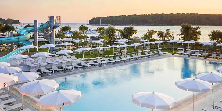 4* all inclusive pobyt na ostrove Krk: hotel pri mori, bazény, animácie a vstup do akvária