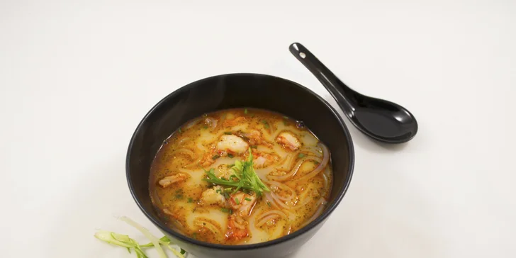 SUSHI BONSAI: Skvelý špeciál sushi set + Tom Yum polievka pre 2 osoby