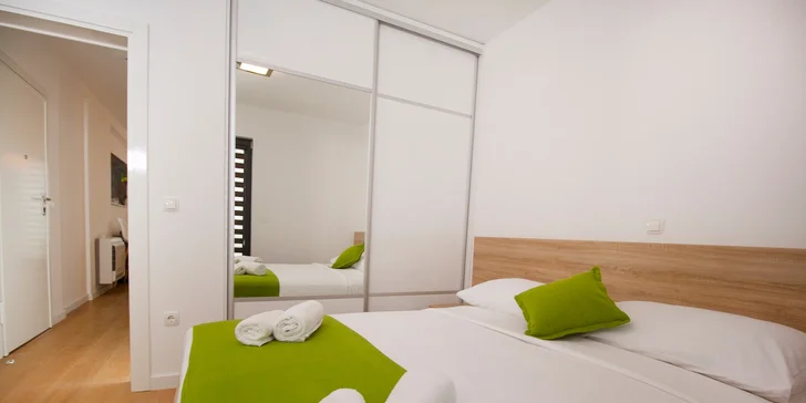 Až 15 dní na Makarskej riviére: plne vybavené apartmány pri mori až pre 6 osôb