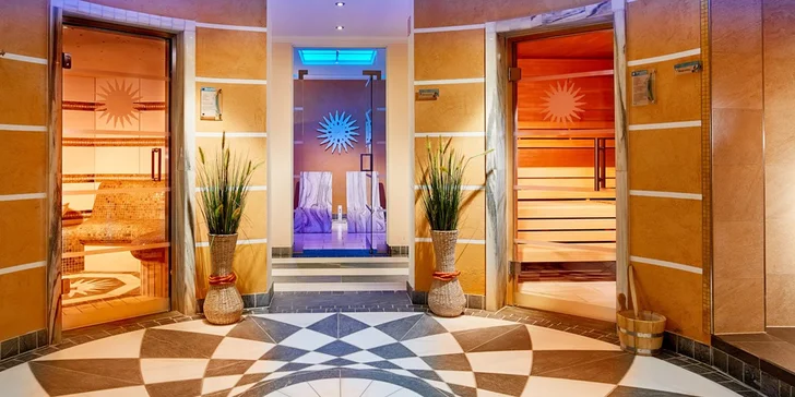 Pobyt s raňajkami a neobmedzeným wellness v srdci rakúskych Álp: hotel s výhľadom na hory
