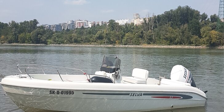 Zážitkové plavby motorovým člnom na Dunaji od Devínu až po Čunovo pre 5 osôb
