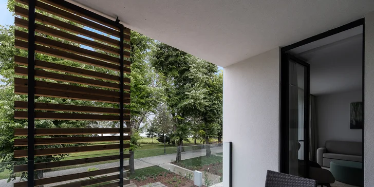 Pohoda na brehu Balatonu: moderný apartmán až pre 6 osôb + raňajky