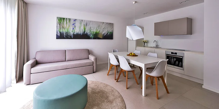 Pohoda na brehu Balatonu: moderný apartmán až pre 6 osôb + raňajky