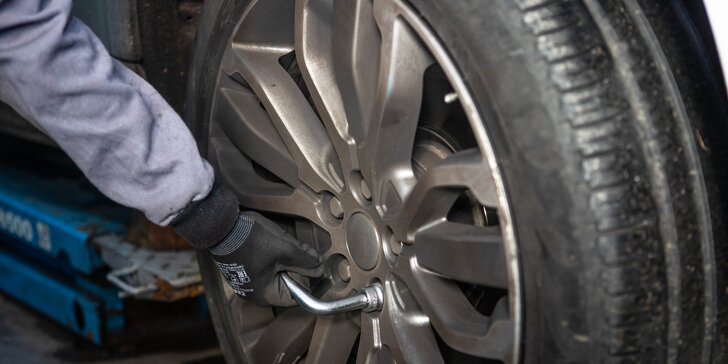 Výmena zimných pneumatík či kolies za letné s vyvážením a kontrolou vozidla