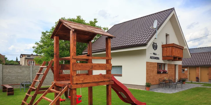 Pobyt v Bešeňovej v novootvorených vilách s plne vybavenou kuchyňou - len na skok od aquaparku