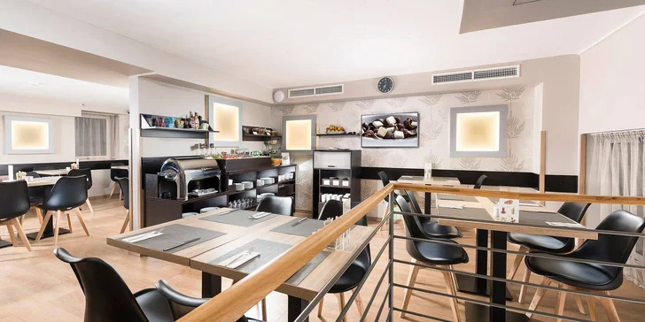 Objavte krásy Budapešti: 4* hotel v centre s raňajkami a saunou, deti do 12,9 rokov zadarmo