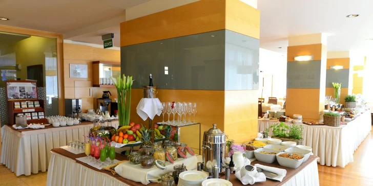Dovolenka pri slovinskom jazere Bled: 4* hotel, bohaté raňajky a neobmedzený vstup do wellness