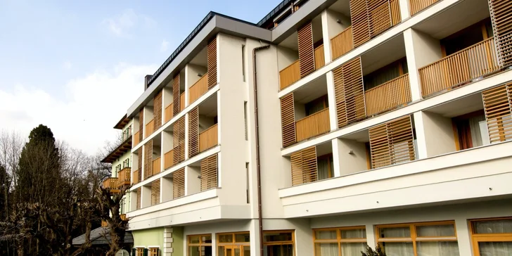 Dovolenka pri slovinskom jazere Bled: 4* hotel, bohaté raňajky a neobmedzený vstup do wellness