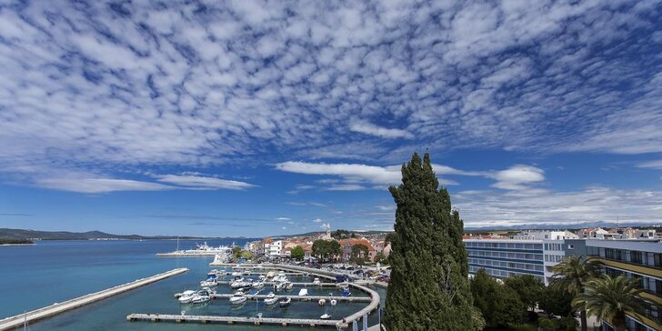 Chorvátske letovisko Biograd na Moru: 4* hotel pri pláži, luxusné wellness a raňajky