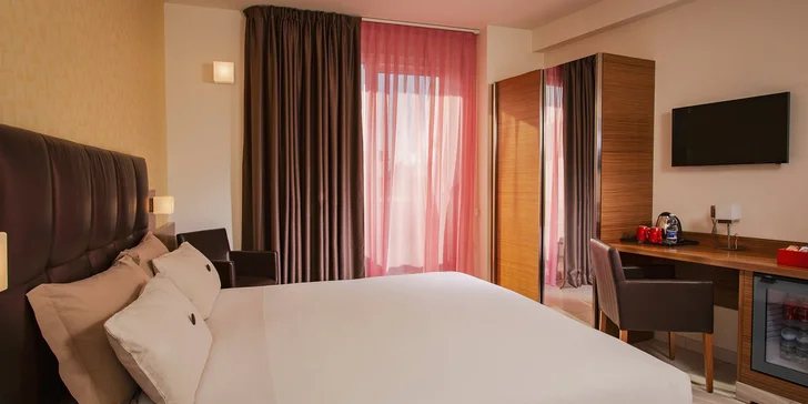 4* pobyt v talianskom Rimini: hotel 2 min. chôdze od pláže, bazén s vírivkou a bohaté raňajky
