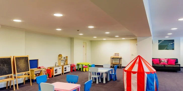 4* pobyt v talianskom Rimini: hotel 2 min. chôdze od pláže, bazén s vírivkou a bohaté raňajky
