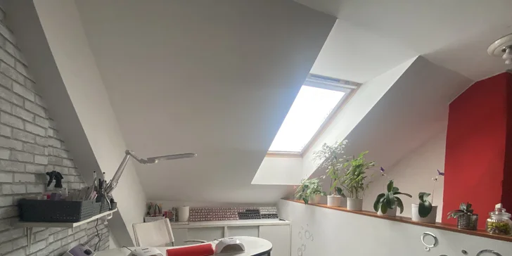 Krásne nechty na rukách i nohách – manikúra s gél lakom či gélové nechty
