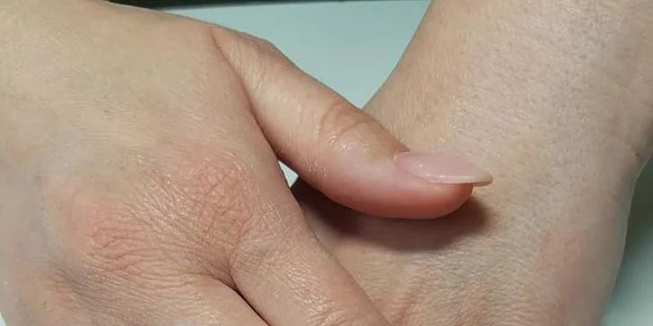Krásne nechty na rukách i nohách – manikúra s gél lakom či gélové nechty