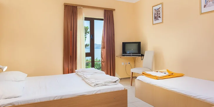 Chorvátsko all inclusive: hotel len 50 metrov od pláže, wellness a atrakcie pre deti