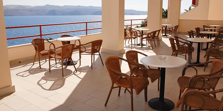 Chorvátsko all inclusive: hotel len 50 metrov od pláže, wellness a atrakcie pre deti