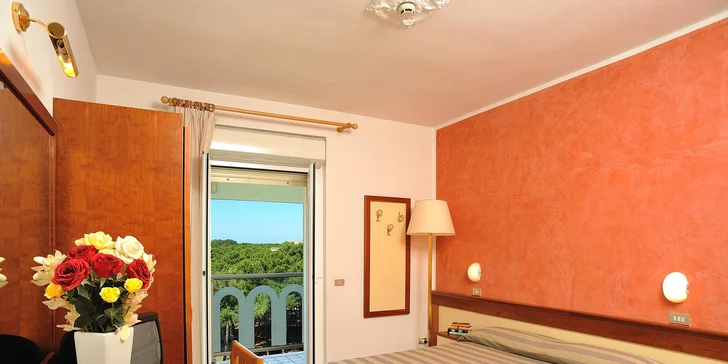 3* pobyt v Taliansku pre celú rodinu: ubytovanie s polpenziou plus, hotel priamo pri pláži