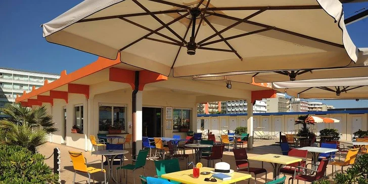 3* pobyt v Taliansku pre celú rodinu: ubytovanie s polpenziou plus, hotel priamo pri pláži