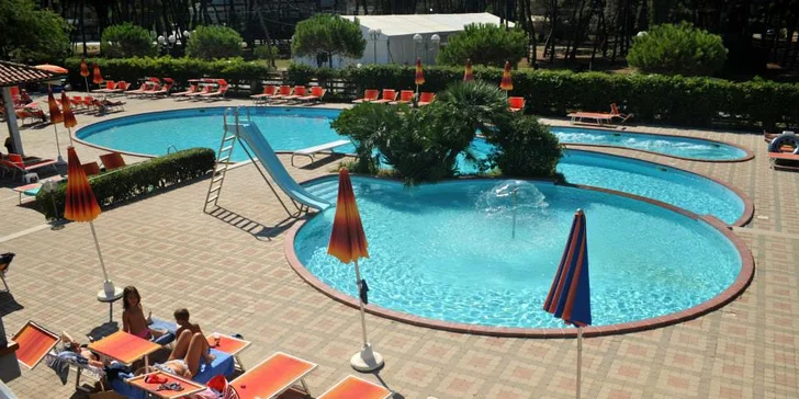 3* pobyt v Taliansku pre celú rodinu: ubytovanie s polpenziou plus, hotel priamo pri pláži