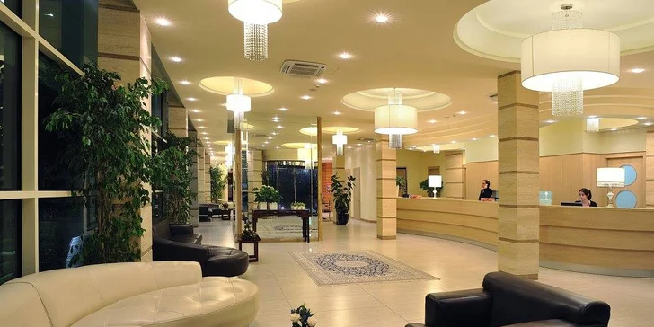 3* pobyt v Taliansku pre celú rodinu: ubytovanie s polpenziou plus, hotel priamo pri pláži