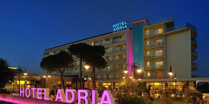 3* pobyt v Taliansku pre celú rodinu: ubytovanie s polpenziou plus, hotel priamo pri pláži