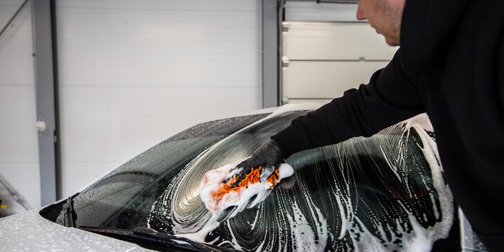 Detailné čistenie, voskovanie karosérie či letná údržba auta