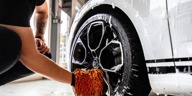 Detailné čistenie, voskovanie karosérie či letná údržba auta