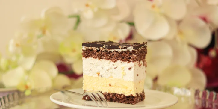 Lahodné zákusky či torta z cukrárne Fajnotka až ku vám domov!