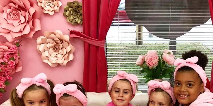 Narodeninová oslava so skrášľovacím programom pre malé slečny v PINK SPA