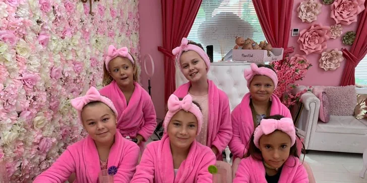 Narodeninová oslava so skrášľovacím programom pre malé slečny v PINK SPA