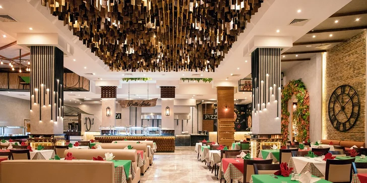 All inclusive dovolenka v Hurghade: letenka, 4 * hotel pri pláži a aquapark