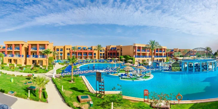 All inclusive dovolenka v Hurghade: 5 * hotel na pláži, aquapark, animačný program