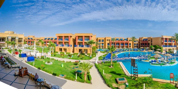 All inclusive dovolenka v Hurghade: 5 * hotel na pláži, aquapark, animačný program